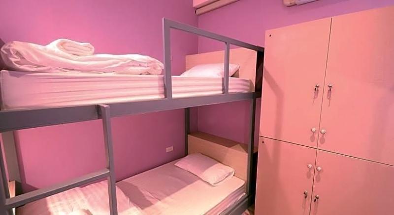 Good Day Hostel Бангкок Экстерьер фото
